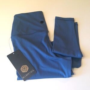 Scorpio sol activewear legging new