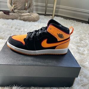 NWT boys Nike Jordan mid sneakers. Size 2