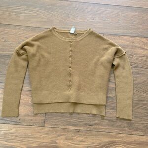 Quinn light brown crop sweater