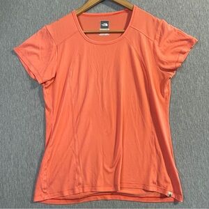 The North Face Women’s T-Shirt Size Large Lightweight Short Sleeves Peach