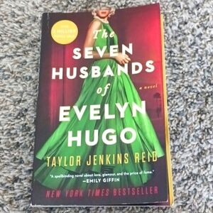 Seven Husband of Evelyn Hugo