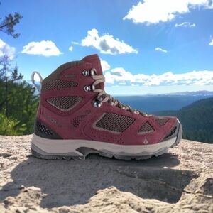 Vasque Breeze lll GTX Burgundy Trail Hiking Boots Size  7.5