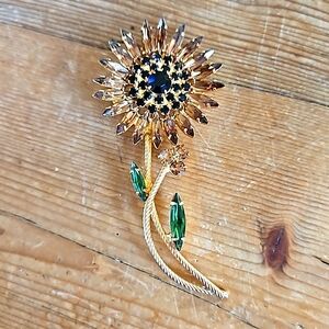 Vintage Napier Gold Rhinestone Flower Brooch