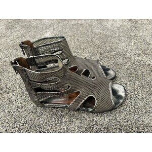 Gentle Soul Gladiator Sandals Metallic Mesh Size 7