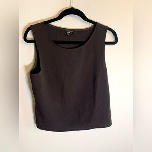 Louben brown career tank size 10