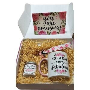 NEW AMAZING WOMEN GIFT BOX 'YOU ARE AMAZING' MUG, KEYCHAIN, CANDLE