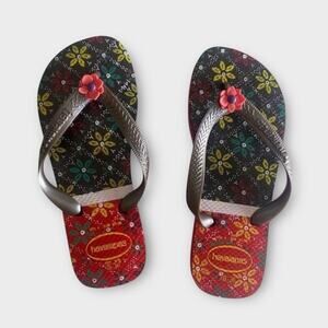 Havaianas tropical floral flip flops sandals