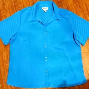 𝅺3/$30 Joanna button down teal blue size 2X, 53 across chest