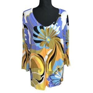 Monroe & Main Blue and Yellow V-Neck 3/4 Sleeve Blouse