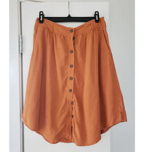 Promod Pumpkin button up skirt with belt loops and pockets Size 8