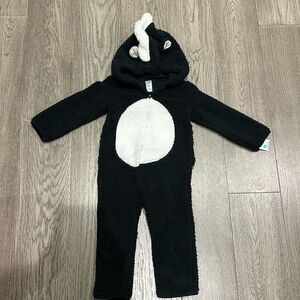 Little stink - skunk costume size 24 months carters