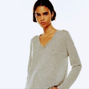 Wilfred Long Sleeve V-Neck Top