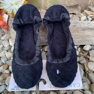 Cabernet Indoor/Outdoor (MED Sz 7-8) Slipper Black