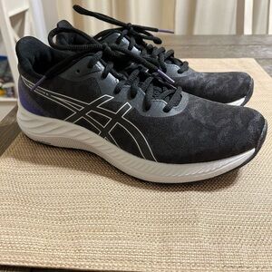 ASICS sneakers, women’s size 8.5, never worn, black with purple, nwot