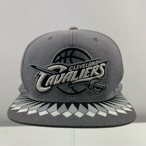 Cleveland‎ Cavaliers Hat Cap NBA Mitchell & Ness Adjustable Snapback Basketball