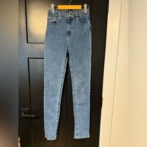 BDG Jeans Girlfriend High-rise Light Wash Slim Straight