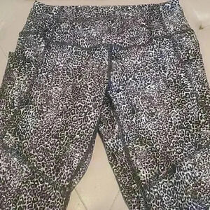 Evolution and Creation animal print leggings sz Large