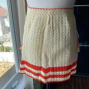 VINTAGE new  crochet apron