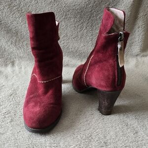 Shoe The Bear Bijou burgundy suede ankle boots size 8