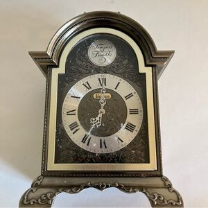 Bulova Tempus Fugit Mantel Clock is a classic timepiece ****** Parts ONLY*****