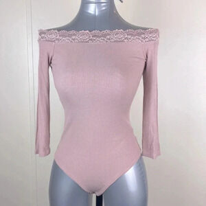 Neutral Lacey pink soft girl long sleeve off  shoulder femme bodysuit sz medium