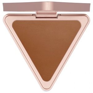 lys Beauty No Limits Matte Bronzer in Tan Shade Courage