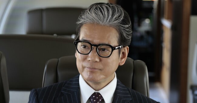 ドラマ『プライベートバンカー』より唐沢寿明さん演じる庵野甲一