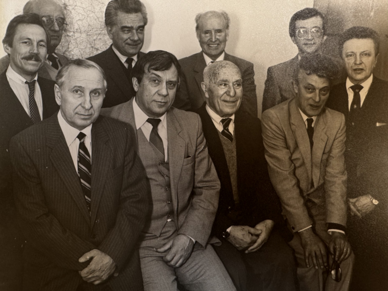 Image shows Professor John Erickson (front right) and a group of participants in the Conversations in the mid eighties. Courtesy of John Sturrock, circa 1986.