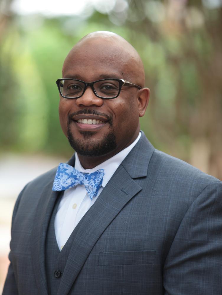 Headshot of Jeff Carmon.