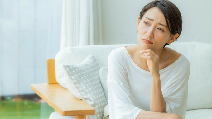 夫の年収が1,500万円以上の妻の4割「離婚したい」…理由は「給料が少ないから」【弁護士が解説】