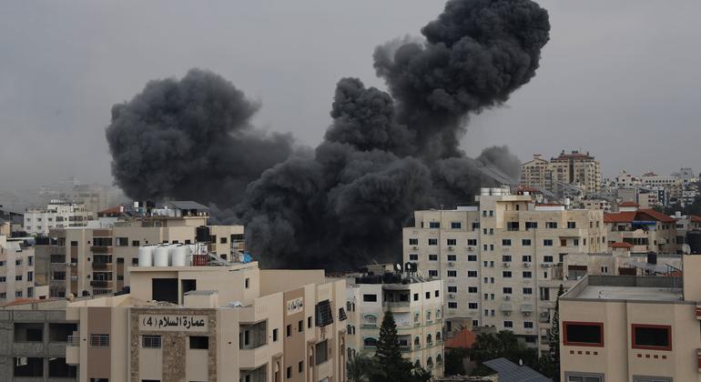 TheTal al-Hawa neighbourhood in Gaza City is hit by a missile strike.