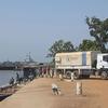 Food aid is delivered by boat in Bor in South Sudan (file). 