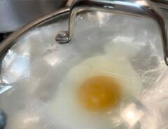 目玉焼き、まだ油敷いてる？　油不要で焼けるキッチングッズがもう手放せない