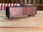 HO SCALE Weathered Erie Railroad 40' Boxcar (Missing Coupler) 