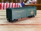 HO SCALE Railway Express Agency 40' Refrigerator Boxcar Green