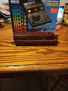 Tyco Ho Scale F7  Pennsylvania Diesel Locomotive - Picture 1 of 7