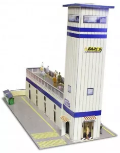 Innovative Hobby "Press & Media Tower" 1/64 HO Slot Car Scale Photo Building Kit - Picture 1 of 2