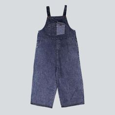 Bring back the '90s with our gorgeous baggy denim dungarees for women from the 2023 Autumn Collection!Why You'll Love ThemThese dungarees are designed to be the perfect blend of timeless style and contemporary fashion. Crafted with an iconic stonewashed pattern. they offer a distinctive distressed look. with a slim fit and suspenders closure to bring out your inner grunge goddess.Key Highlights: Grunge-Inspired: Channel your inner '90s trendsetter with these timeless denim dungarees. Distinctive Casual Bib Front Overalls For Streetwear, Dark Wash Wide Leg Cotton Overalls, Dark Wash Wide Leg Overalls With Pockets, Wide Leg Dark Wash Overalls With Pockets, Relaxed Fit Dark Wash Shortalls With Pockets, Trendy Bib Front Jeans With Pockets, Dark Wash Relaxed Fit Shortalls With Pockets, Vintage Denim Jumpsuit With Pockets For Streetwear, Dungarees For Women