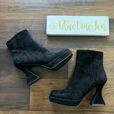 In Excellent Condition From A Smoke Free And Dog Friendly Home Jeffrey Campbell Shoes, Dog Friendly, Jeffrey Campbell, Dog Friends, Bootie Boots, Ankle Boots, Size 6, Women Shoes, Human