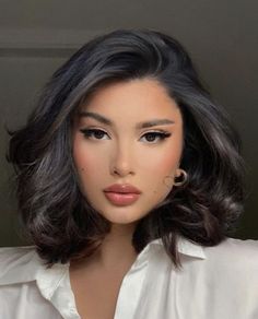 Smink Inspiration, American Beauty, Hair And Makeup, Aesthetic Hair, Hair Dos, Dark Hair, Hair Looks