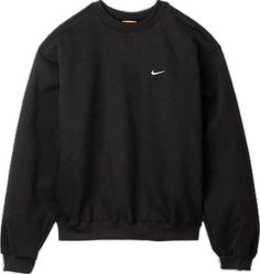 Nike Long Sleeve Sweater For Streetwear, Black Cozy Crew Neck Sweatshirt, Black Classic Long Sleeve Sweatshirt, Classic Black Long Sleeve Sweatshirt, Nike Black Sweater For Winter, Cozy Black Sweatshirt For Sports, Cozy Black Top For Streetwear, Nike Black Sweater With Ribbed Cuffs, Streetwear Men