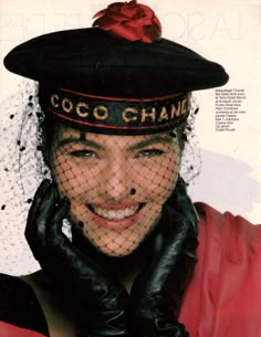 Michaela Bercu, Vintage Foto's, Lauren Hutton, Chanel Fashion, Fashion Editorial, Mode Vintage, Vintage Chanel, 80s Fashion