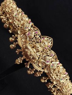 Beautiful temple finished vaddyanam perfact fo south indian traditional costume Beautiful Temple, Gold Jewelry Stores, South Indian Jewelry, Diamond Choker, Indian Traditional, Traditional Costume, American Diamond, Real Diamonds, Indian Jewelry