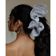 Introducing the Floating Scrunchie – a whimsical, enchanting accessory that’s here to take your hair from basic to breathtaking. This scrunchie is designed to inspire and elevate every ponytail and bun. From work to wedding, this scrunchie has range. Available in six dreamy colors. Pinned Hair, Everyday Ponytail, Romantic Updos, Flower Scrunchie, Romantic Updo, Organza Flowers, Claw Hair Clips, Medium Hairstyles, Ageless Beauty