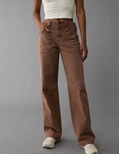 AE Stretch High-Waisted Stovepipe Utility Pant Cargo Pants Professional Outfit, Colored Jeans 2024, Cute Winter Pants, No Jeans Outfit Ideas Casual, Mens Pants For Women, 2024 Fall Fashion Trends Women Over 30, Stovepipe Jeans Outfit, Ddlc Outfits, Styling Corduroy Pants