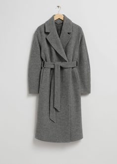 Voluminous Belted Wool Coat Belted Wool Coat, Beige Wool Coat, Boyfriend Coat, Minimalist Clothes, Color Trends Fashion, Wool Coat Women, Long Wool Coat, Belted Coat, Wool Blend Coat