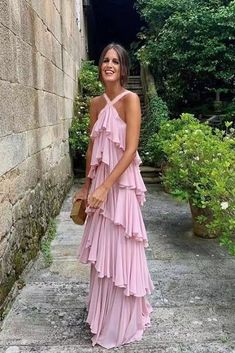 Pale Pink Formal Dresses, Wedding Guest Dress Chiffon, Bridesmaid Ruffle Dress, Bridesmaid Unique Dresses, Pink Floral Bridesmaids Dress, Long Colorful Dress, Spring Wedding Bridesmaids Dresses Pink, Pink And Blue Bridesmaids, Pastel Pink Bridesmaid Dress