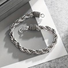 Brand New 18k White Gold Women's Braided Rope Bracelet Details: 8.5" Size Genuine 18k White Gold Plated Sterling Silver Retail Price $350 Buy With Confidence From A Trusted Seller With A 99%+ Feedback Rating! A0263 (Id-929) Classic Silver Stainless Steel Chain Bracelet, Classic Silver Jubilee Chain Bracelet, Classic Silver Chain Bracelets, Classic Silver Metal Chain Bracelet, Formal Silver Box Chain Bracelet, Sterling Silver Clasp Metal Bangle Chain Bracelet, Metal Bangle With Sterling Silver Clasp, Metal Bangle Chain Bracelet With Sterling Silver Clasp, Classic Silver Chain Metal Bracelet