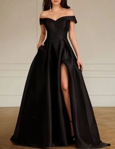 Pedida Formal Negro Vestidos de novia Corte A Hombros Caídos Sin Mangas Cola de Corte Satén Vestidos de novia Con Plisado Frontal Abierto 2024 2024 - $143.99 Black Off Shoulder Wedding Dress, A Line Lace Off The Shoulder Wedding Dress, Black Engagement Party Dress, Silk Black Wedding Dress, Black Elegant Wedding Dress, Black Wedding Dress Satin, Sleeveless Black Ball Gown For Wedding, Sleeveless Ball Gown For Banquet During Prom Season, Black Sleeveless Gown For Banquet