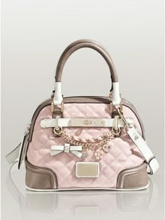 Guess l'amour. want it Guess Purse, Guess Purses, Guess Handbags, Heart Bag, Iconic Logo